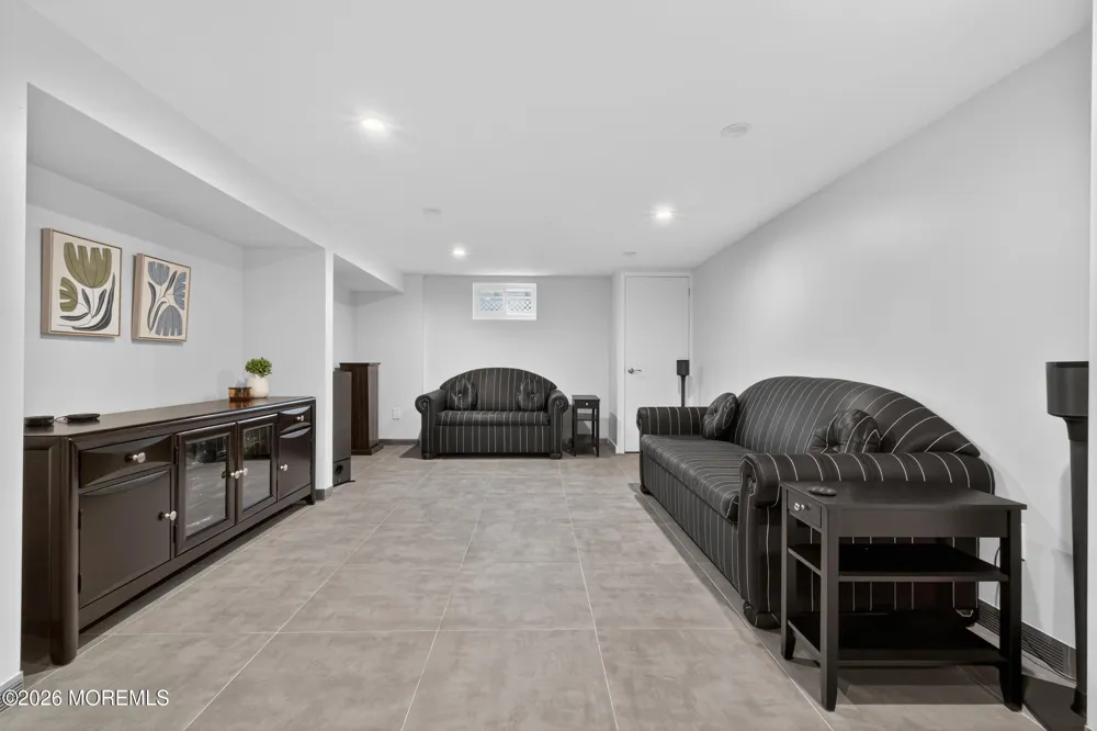 24 Deerwood Avenue Edison, NJ 08817