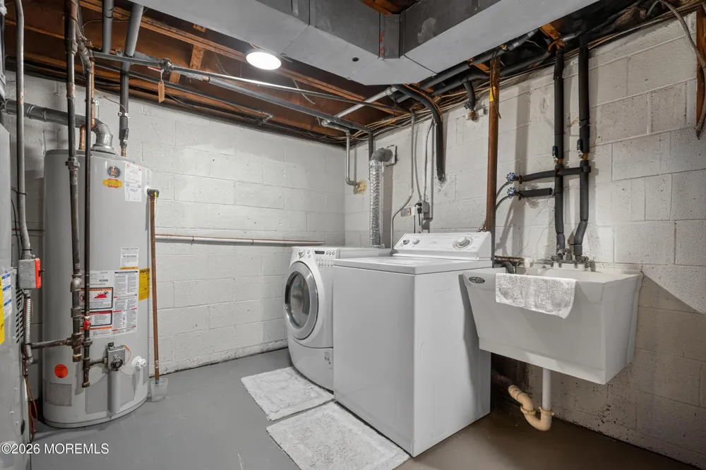24 Deerwood Avenue Edison, NJ 08817