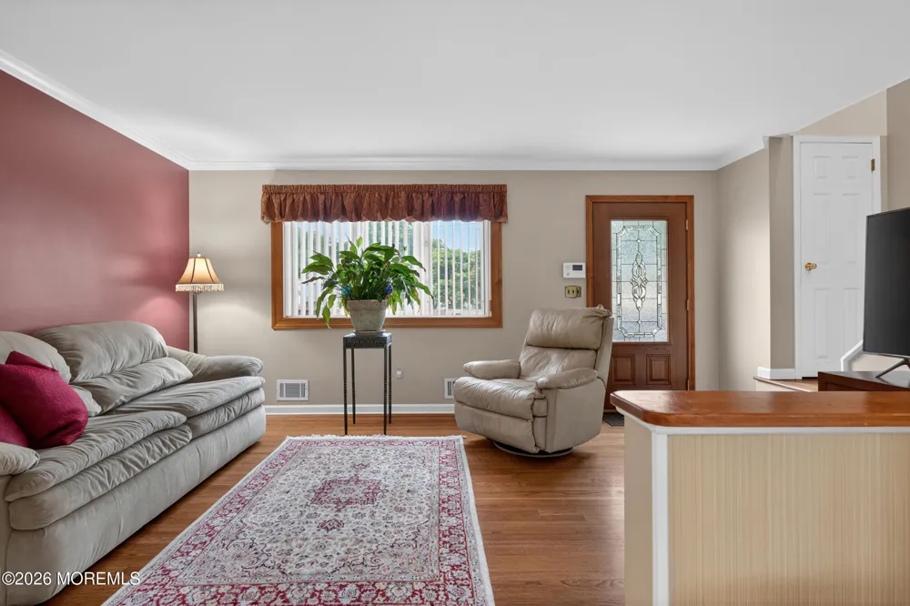 24 Deerwood Avenue Edison, NJ 08817