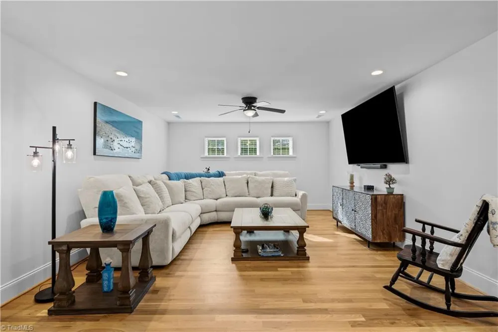 8198 Rob Roy Drive Summerfield, NC 27358