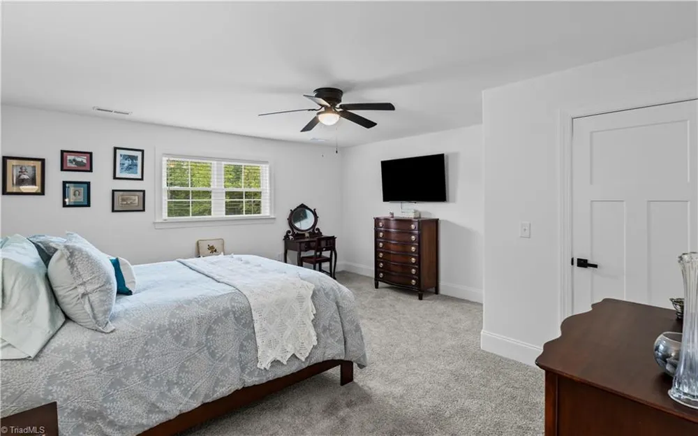 8198 Rob Roy Drive Summerfield, NC 27358