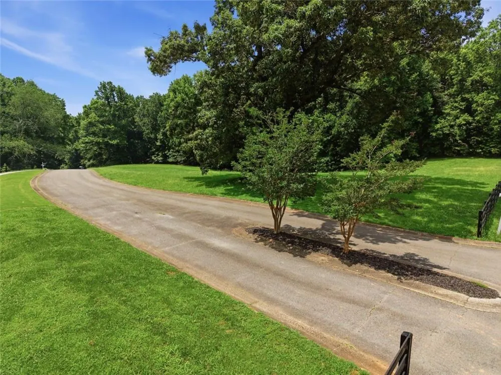 140 Sherwood Lane Canton, GA 30115