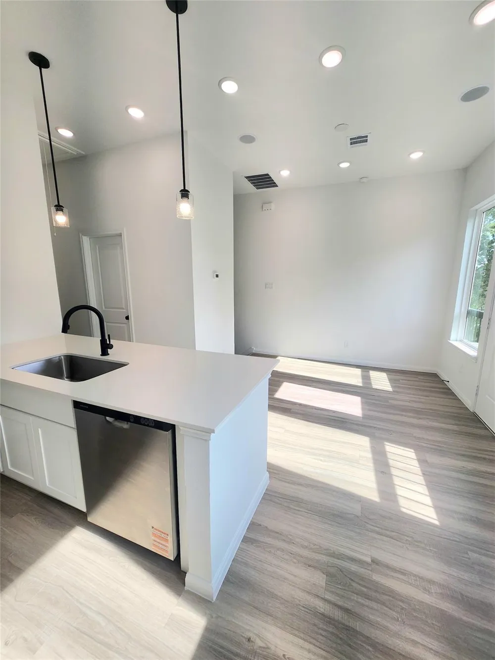 4713 Mallow Street #C Houston, TX 77033