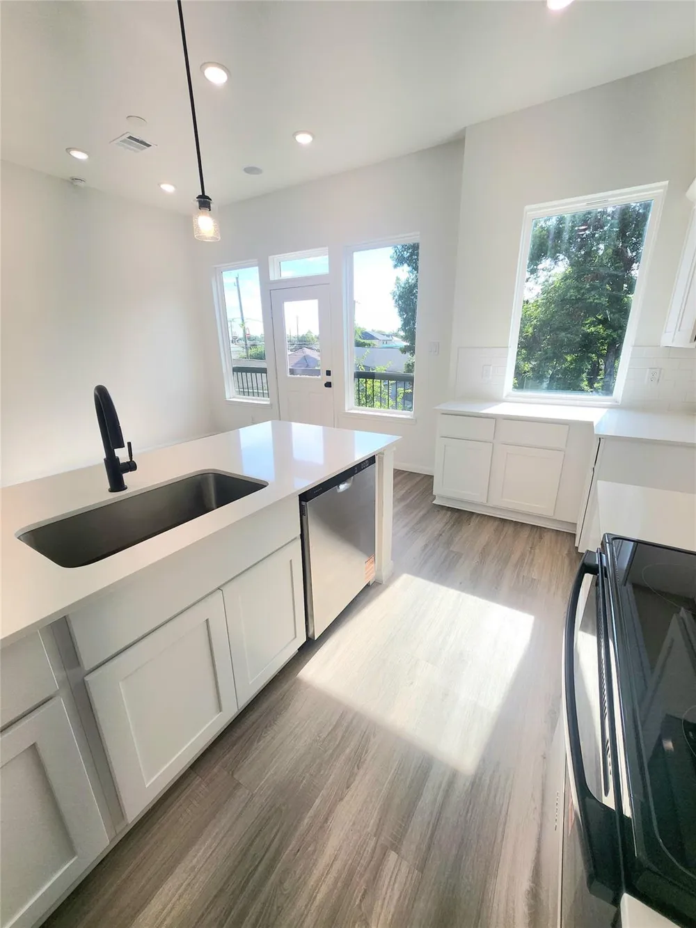 4713 Mallow Street #C Houston, TX 77033