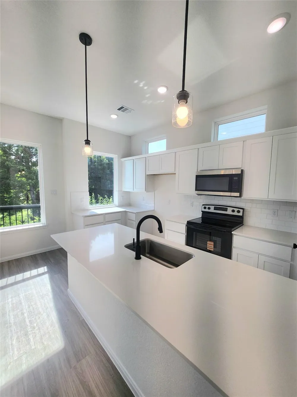 4713 Mallow Street #C Houston, TX 77033