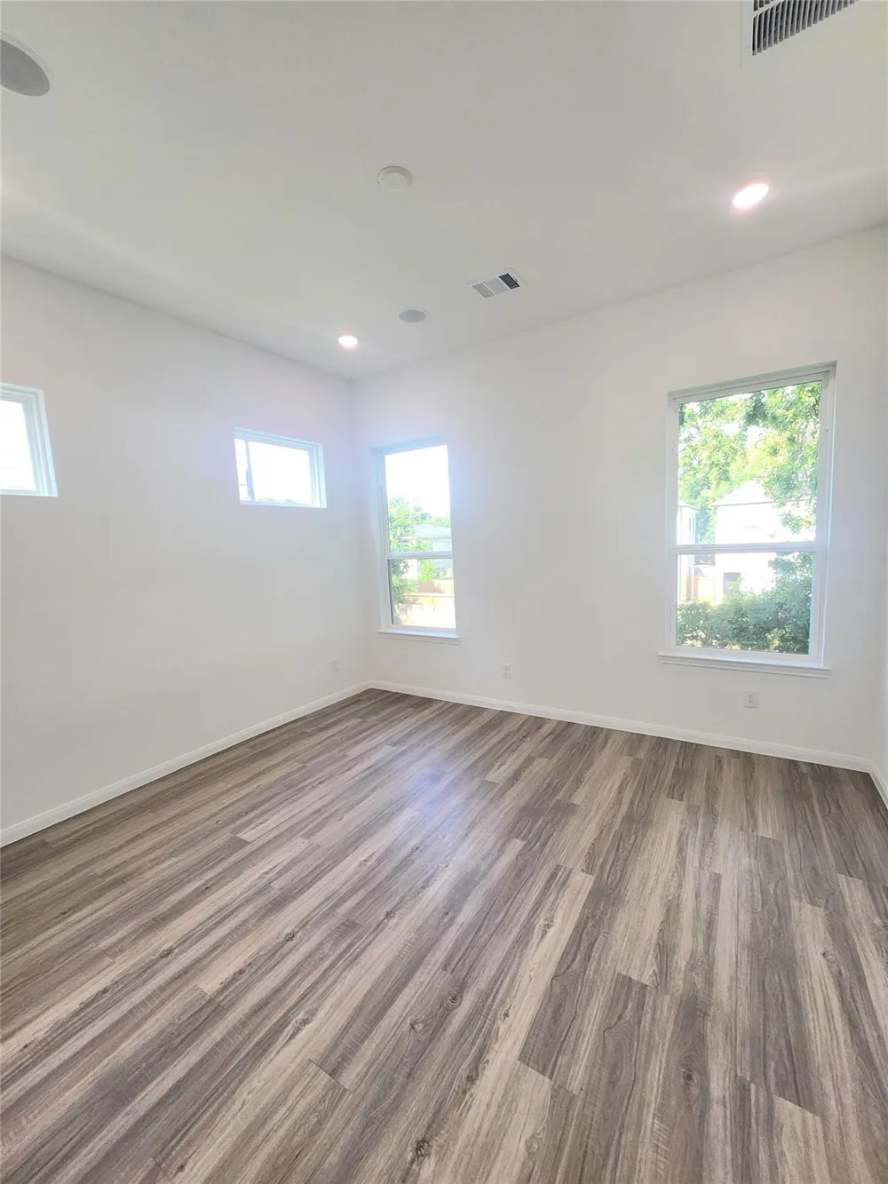 4713 Mallow Street #C Houston, TX 77033