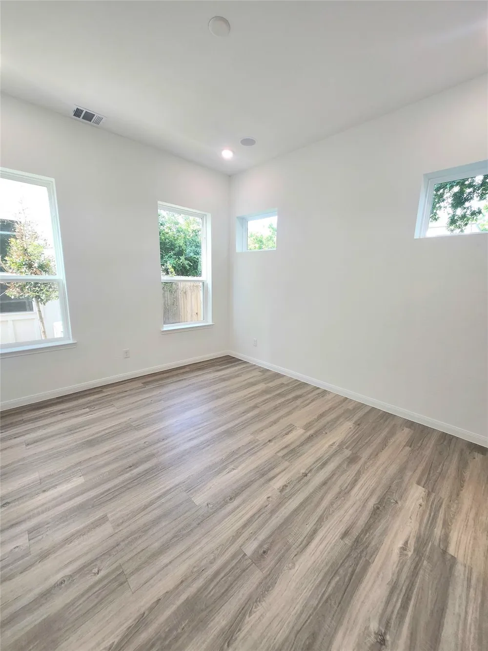 4713 Mallow Street #C Houston, TX 77033