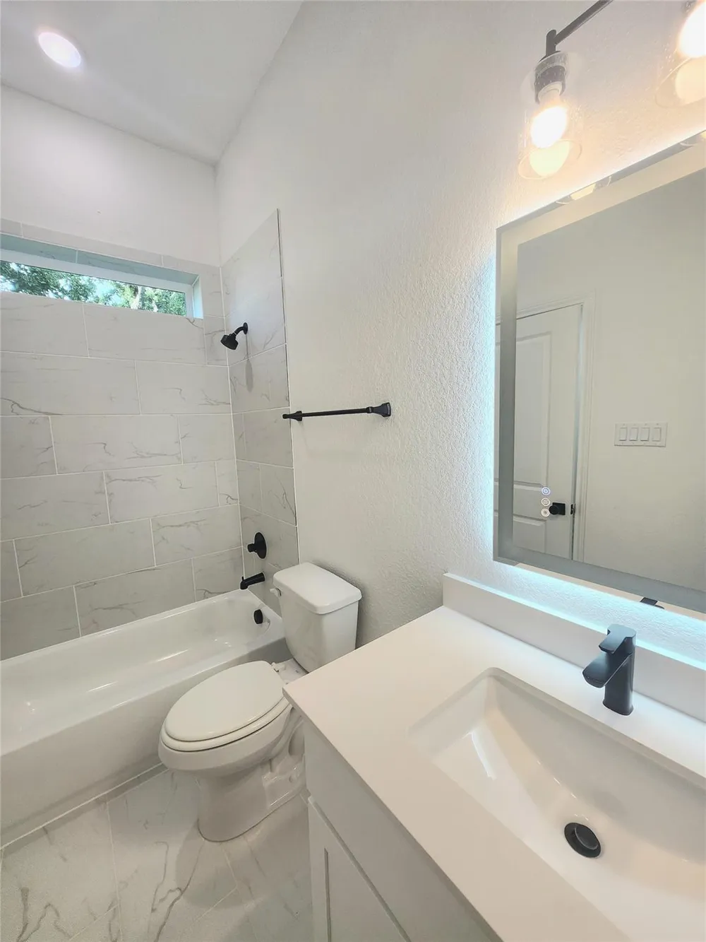 4713 Mallow Street #C Houston, TX 77033