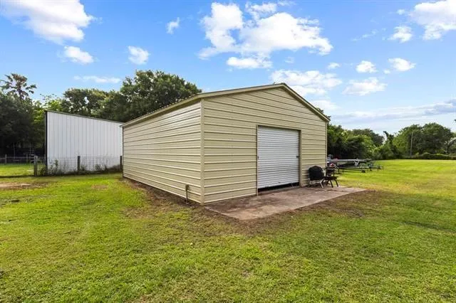 765 Sudduth Bridge City, TX 77611