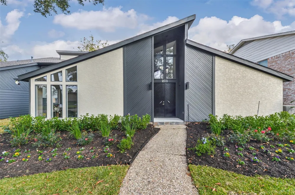 211 Big Hollow Lane Houston, TX 77042