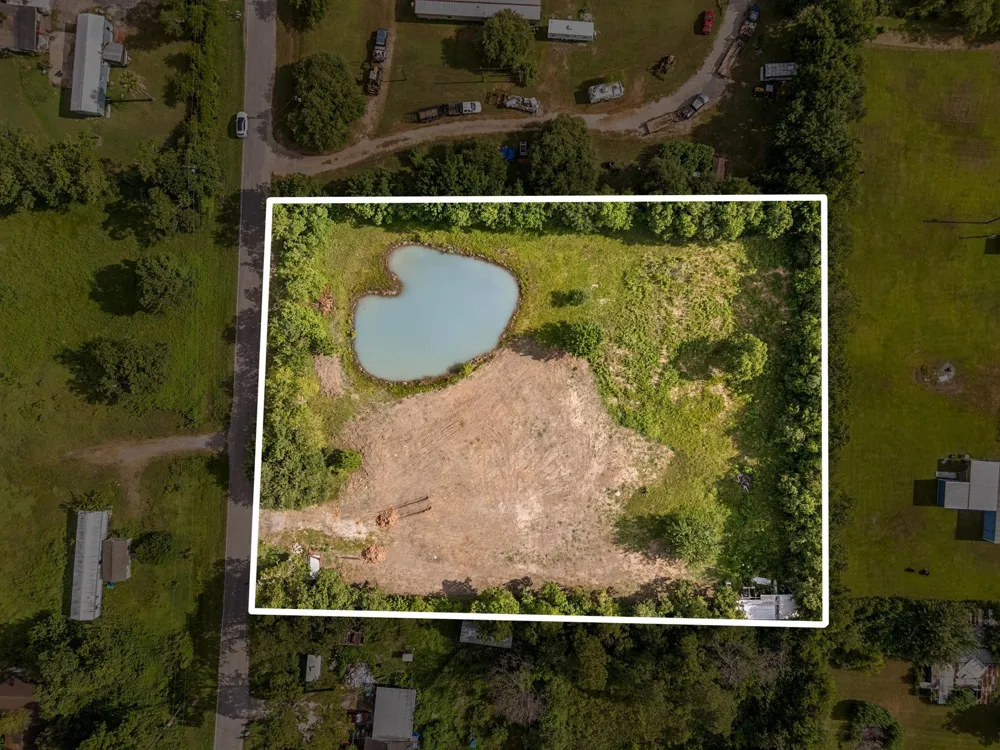 19231 County Road 927a Alvin, TX 77511