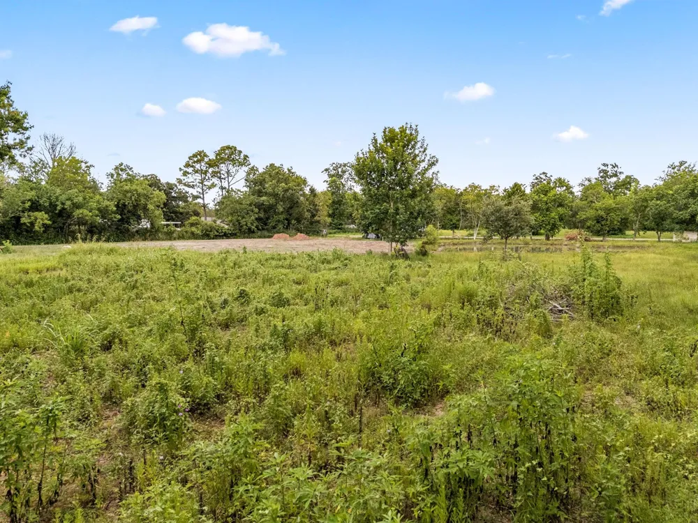 19231 County Road 927a Alvin, TX 77511