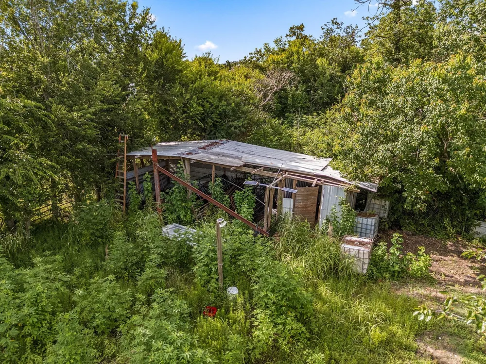 19231 County Road 927a Alvin, TX 77511