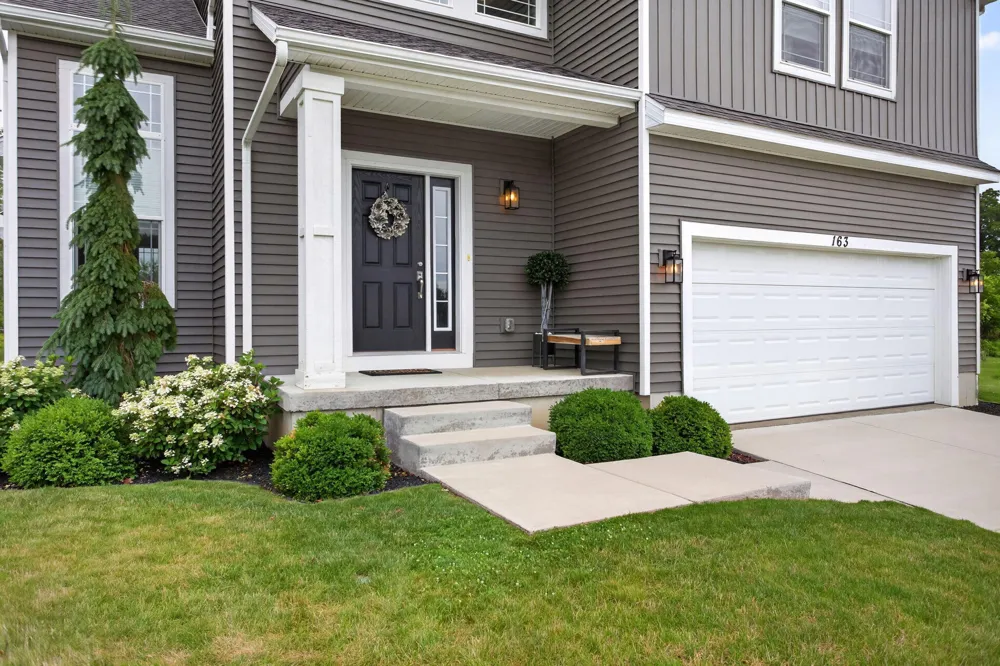 163 Nicole Drive Brooklyn, MI 49230