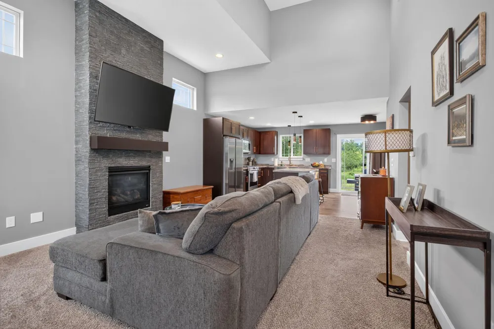 163 Nicole Drive Brooklyn, MI 49230