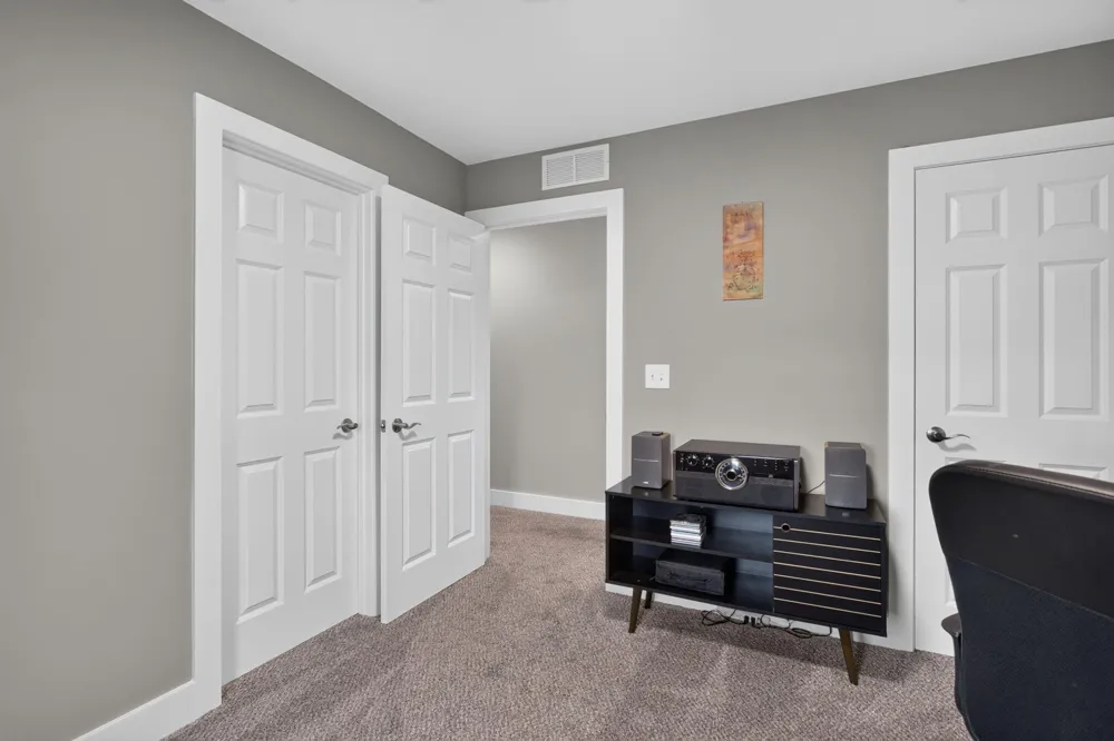 163 Nicole Drive Brooklyn, MI 49230