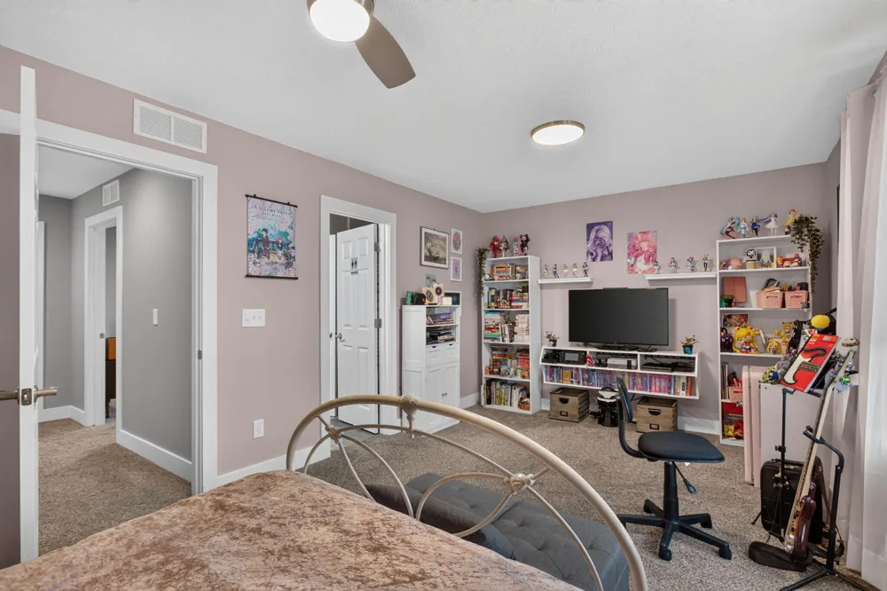 163 Nicole Drive Brooklyn, MI 49230