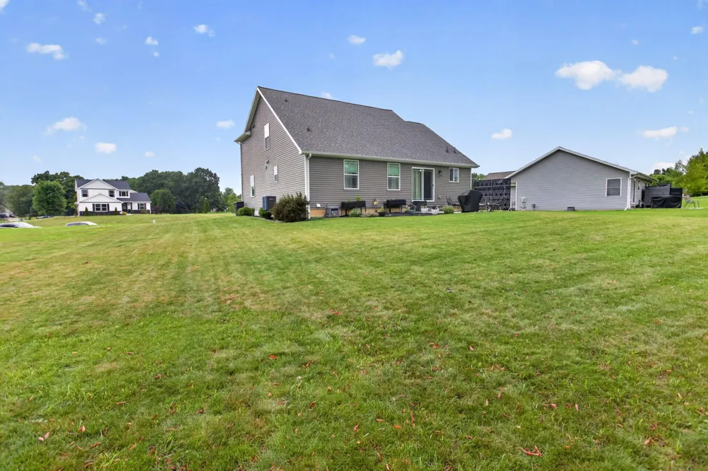 163 Nicole Drive Brooklyn, MI 49230