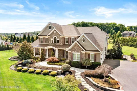25 Weathervane Circle