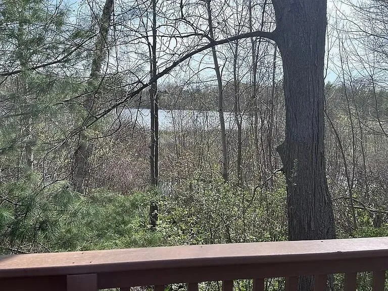 530 E Rainbow Road Brooks Township, MI 49337