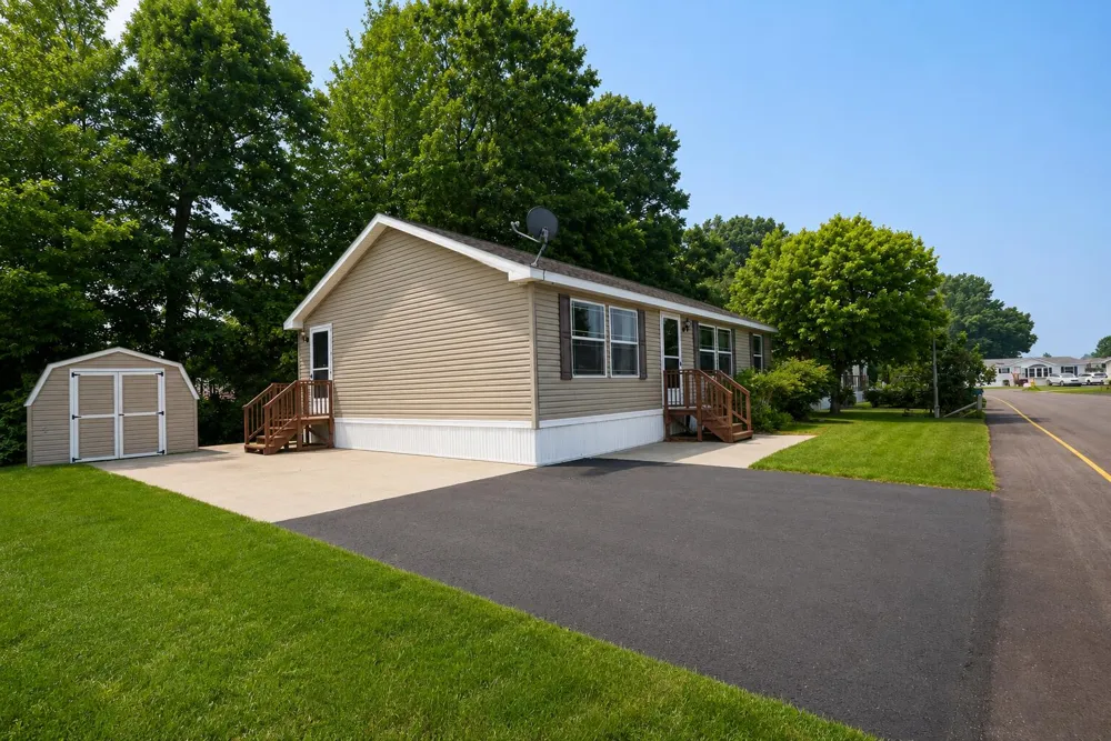 530 E Rainbow Road Brooks Township, MI 49337
