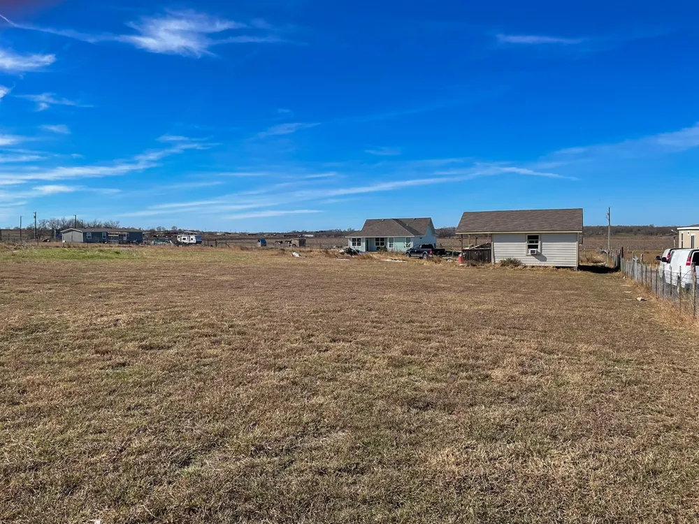 1351 County Road 419 Taylor, TX 76574