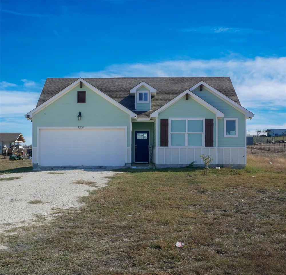 1351 County Road 419 Taylor, TX 76574