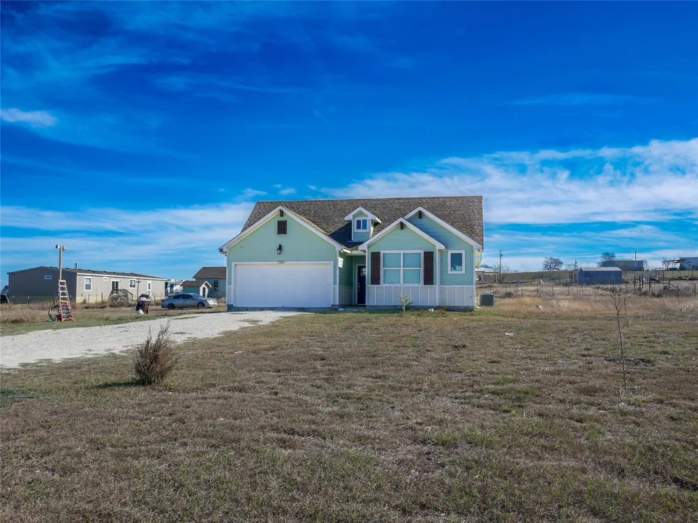 1351 County Road 419 Taylor, TX 76574