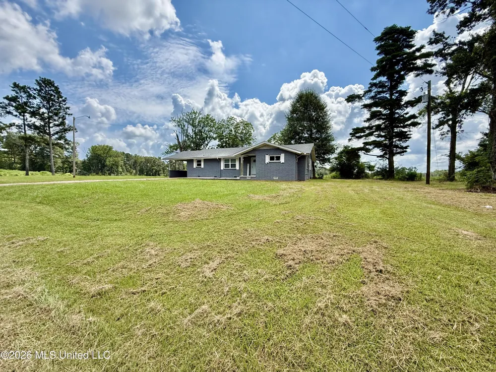 18592 Mississippi 35 Mize, MS 39116