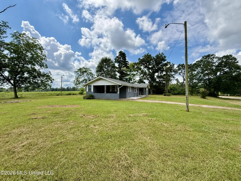 18592 Mississippi 35 Mize, MS 39116