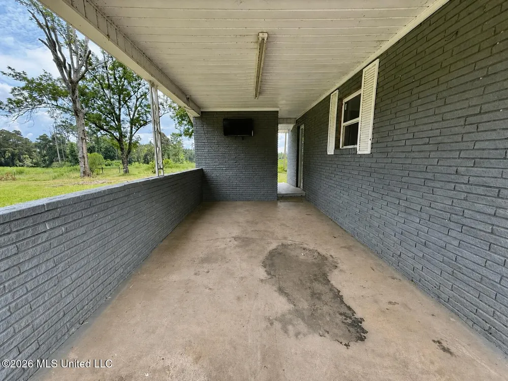 18592 Mississippi 35 Mize, MS 39116