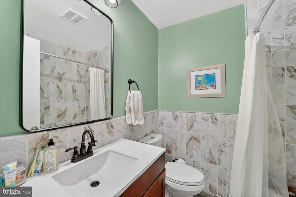 10123 CAPITOL VIEW AVENUE Silver Spring, MD 20910