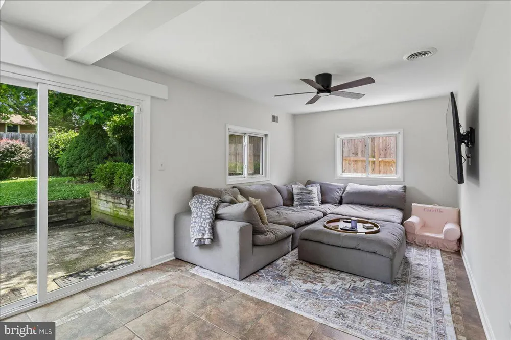 10123 CAPITOL VIEW AVENUE Silver Spring, MD 20910