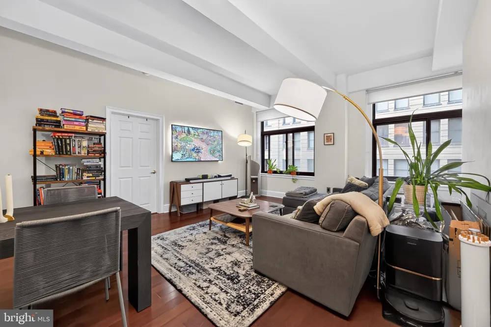 1500 CHESTNUT STREET #10H Philadelphia, PA 19102