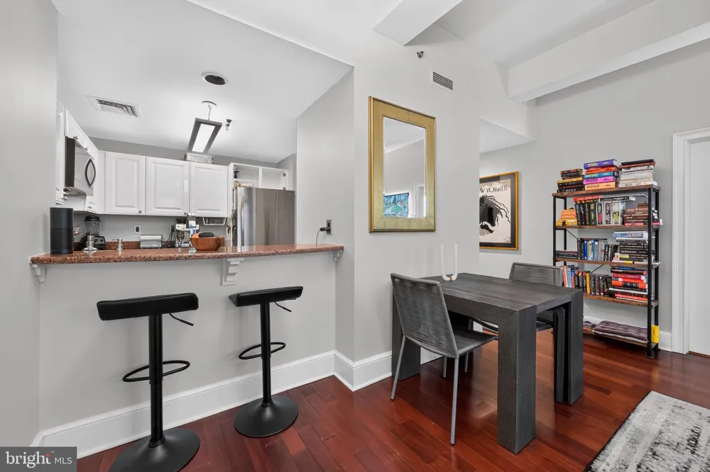 1500 CHESTNUT STREET #10H Philadelphia, PA 19102