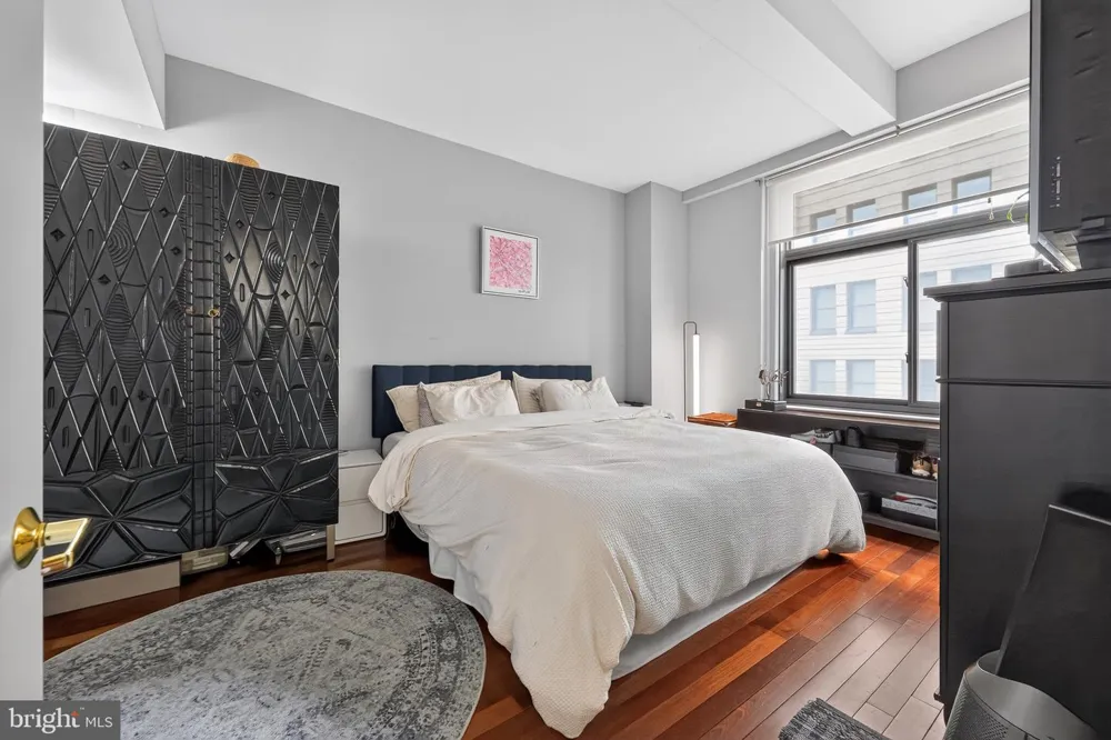 1500 CHESTNUT STREET #10H Philadelphia, PA 19102