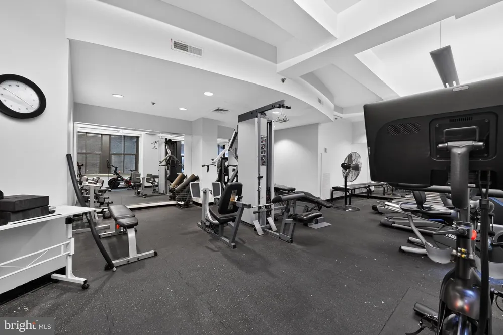 1500 CHESTNUT STREET #10H Philadelphia, PA 19102