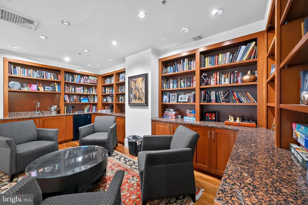 1500 CHESTNUT STREET #10H Philadelphia, PA 19102