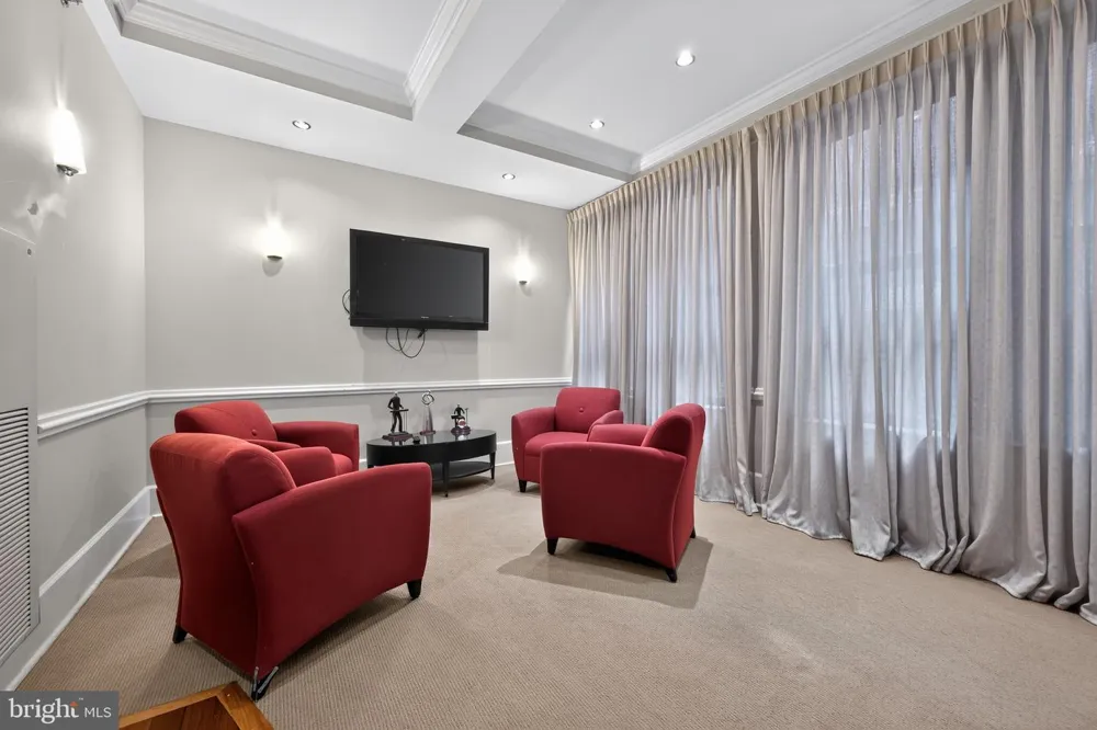 1500 CHESTNUT STREET #10H Philadelphia, PA 19102