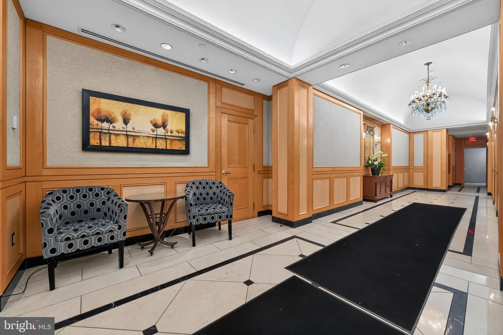 1500 CHESTNUT STREET #10H Philadelphia, PA 19102