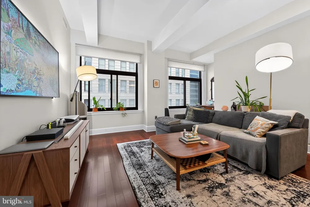 1500 CHESTNUT STREET #10H Philadelphia, PA 19102