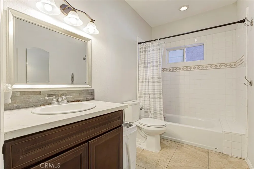 11124 Burbank Boulevard #101 North Hollywood, CA 91601