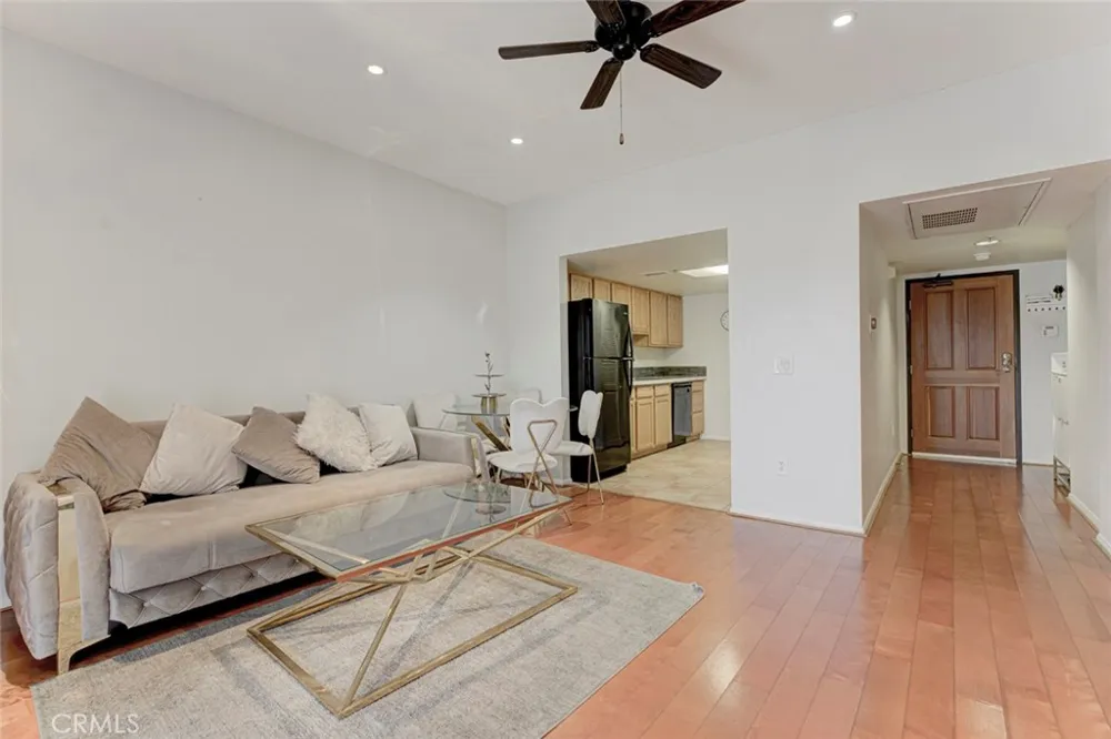 11124 Burbank Boulevard #101 North Hollywood, CA 91601