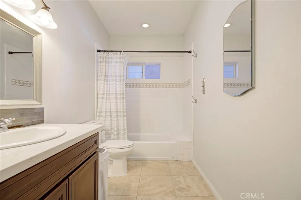 11124 Burbank Boulevard #101 North Hollywood, CA 91601