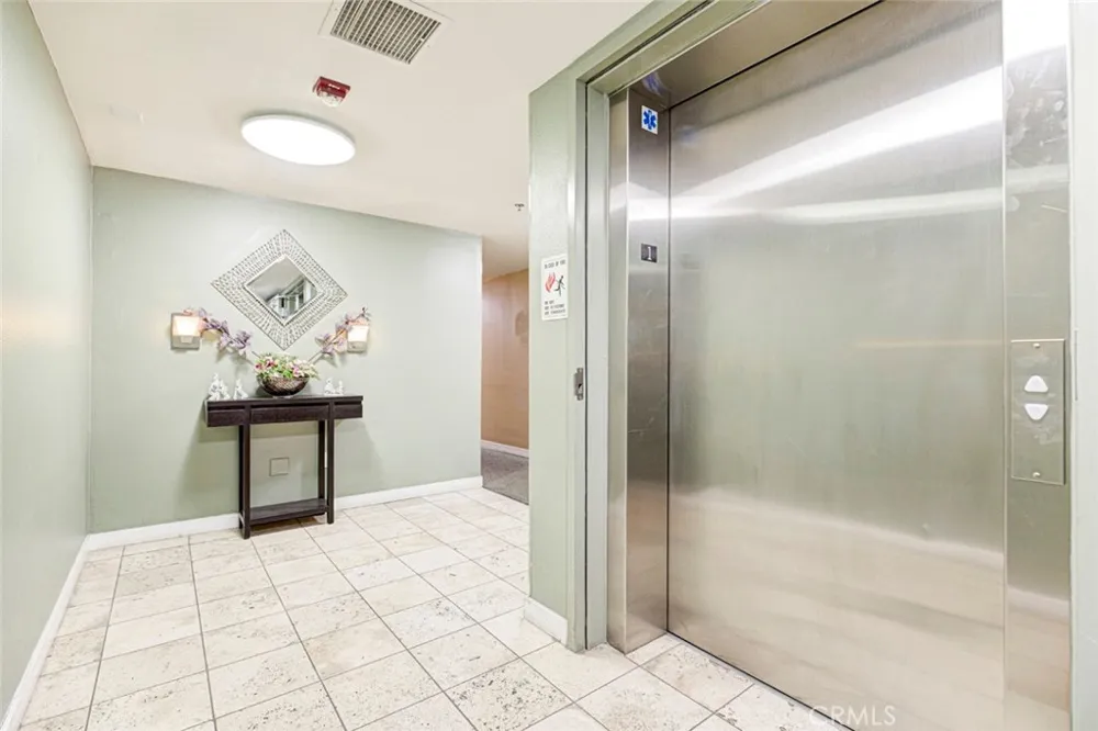 11124 Burbank Boulevard #101 North Hollywood, CA 91601