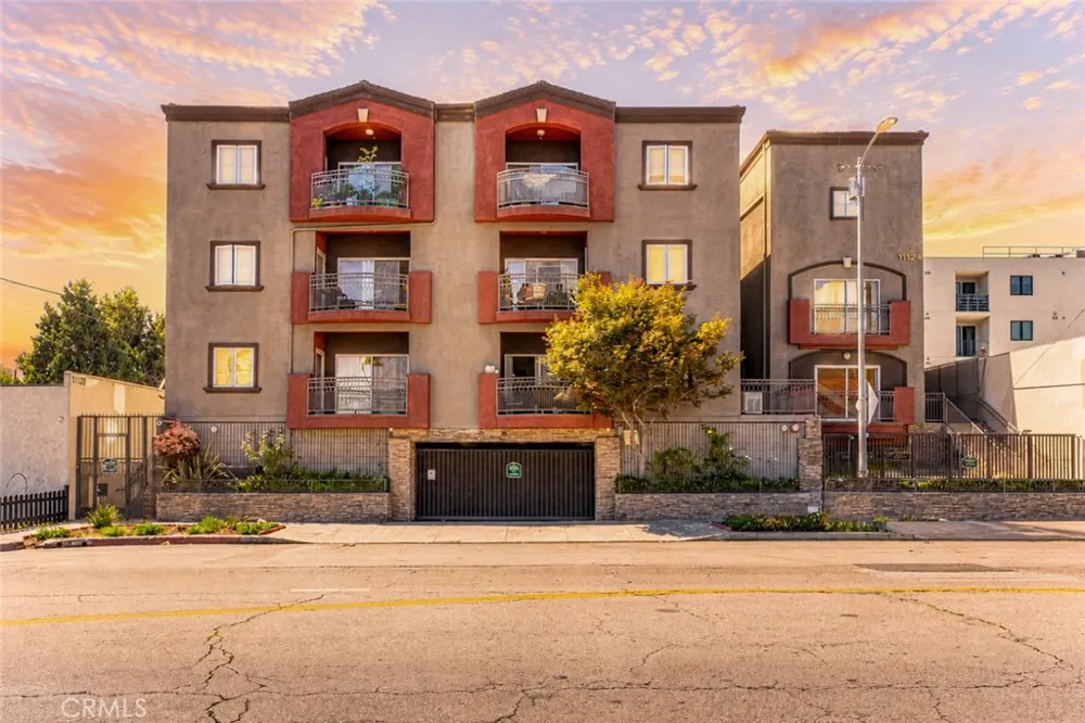 11124 Burbank Boulevard #101 North Hollywood, CA 91601