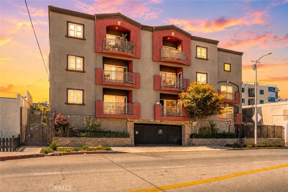 11124 Burbank Boulevard #101 North Hollywood, CA 91601