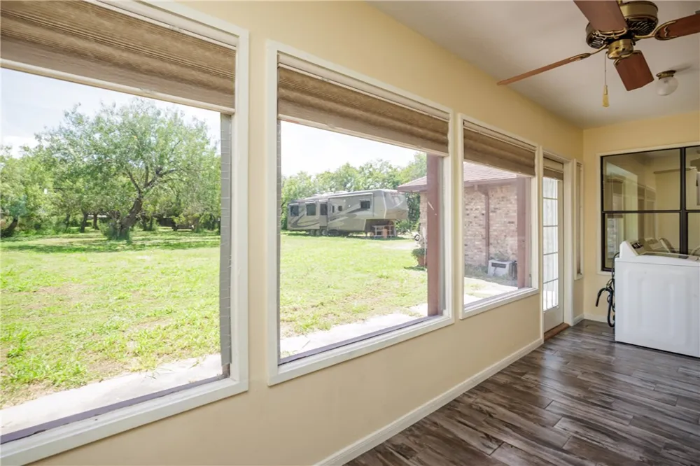 10821 Annaville Road Corpus Christi, TX 78410