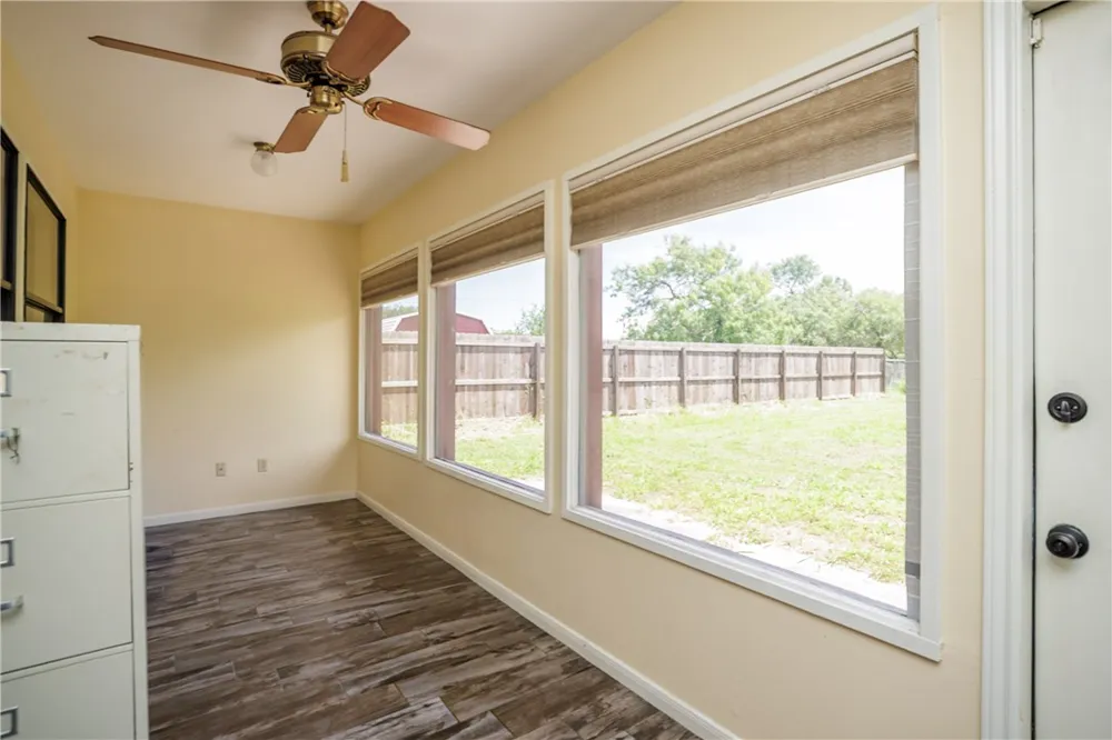 10821 Annaville Road Corpus Christi, TX 78410