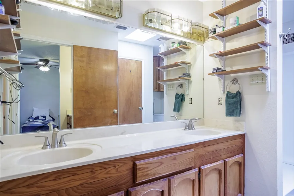 10821 Annaville Road Corpus Christi, TX 78410
